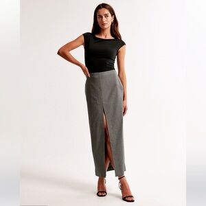 Abercrombie & Fitch Black and Gray Pencil Skirt
